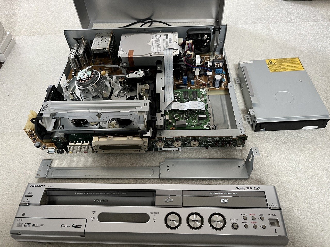 もぐ】 SHARPHi-Vision Recorder DV-ACV52 SHARP DV-ACV52 VHS Hi-Fi