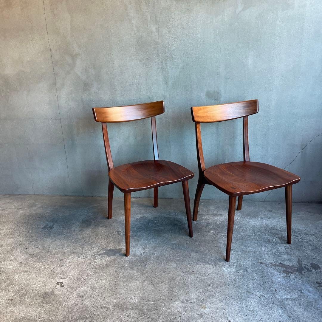 IDC OTSUKA Fill2ウォールナット無垢材 ダイニングチェア4脚 IDC OTSUKA(大塚家具)のFill2(フィル2) ウォールナット無垢材